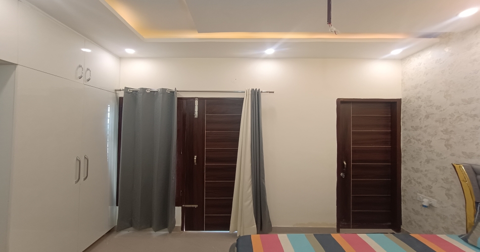 ./uploads/p/53/square/the digital town 1-min.jpg